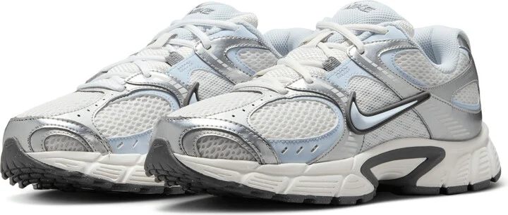 Nike Women's V5 RNR Shoes in White | HQ7901-103 - Image 5