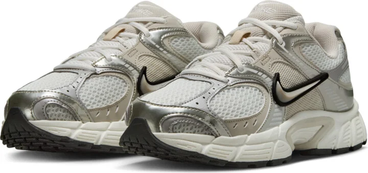 Nike Women's V5 RNR Shoes in White | HQ7901-104 - Image 5