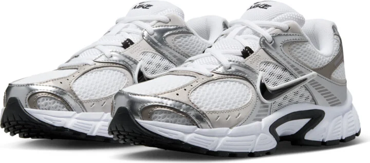 Nike Women's V5 RNR Shoes in White | HQ7901-107 - Image 5