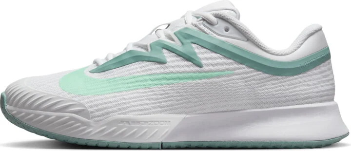 Nike Women's Vapor Pro 3 Hard Court Tennis Shoes in White | FZ2158-106
