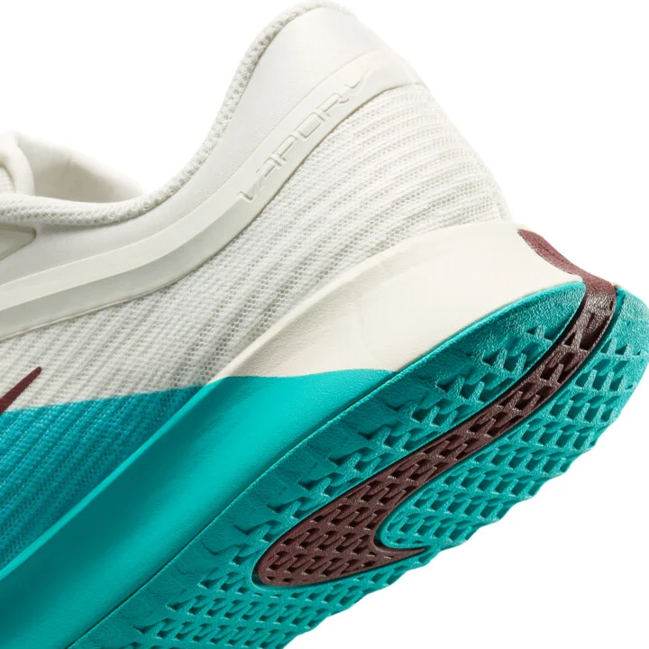 Nike Women's Vapor Pro 3 Premium Hard Court Tennis Shoes in Green | HJ6641-300 - Image 8