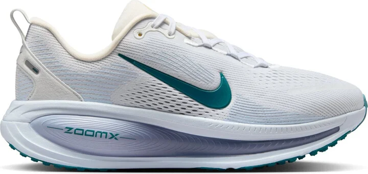Nike Women's Vomero 18