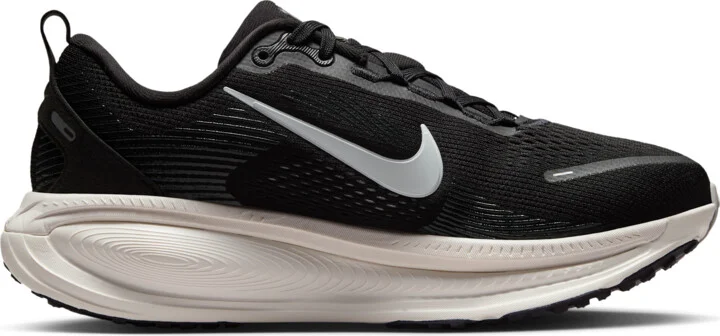 Nike Women's Vomero 18 Road Running Shoes (Extra Wide) in Black | IF0515-002 - Image 3