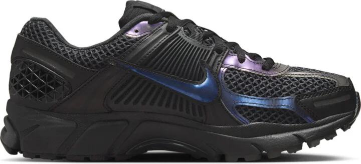 Nike Women's Zoom Vomero 5 SE Shoes in Black | IB4397-001 - Image 3