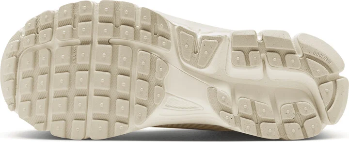 Nike Women's Zoom Vomero 5 Shoes in Brown | FQ6868-111 - Image 3