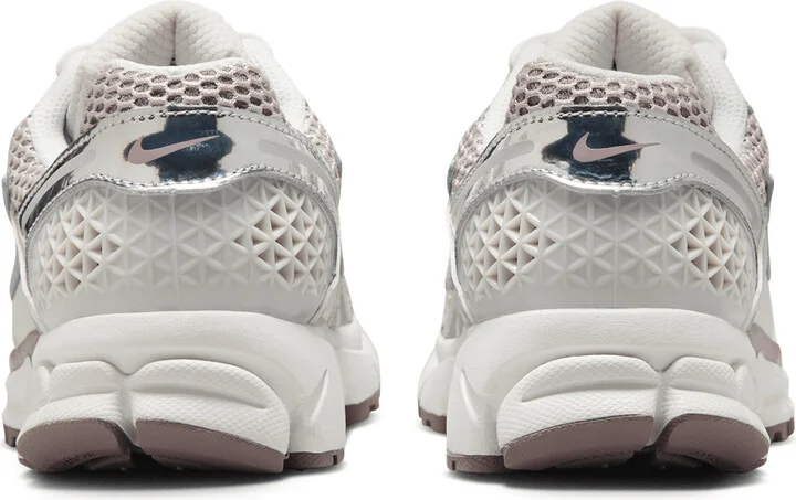 Nike Women's Zoom Vomero 5 Shoes in Grey | HV6417-001 - Image 6