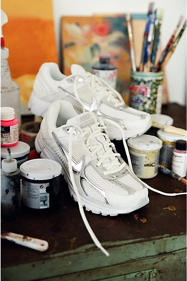 Nike Women's Zoom Vomero 5 Sneaker in White/Summit White/Pure Platinum - Image 2