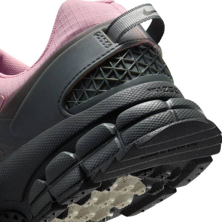 Nike Women's Zoom Vomero Roam Winterized Shoes in Grey | HQ2181-003 - Image 8