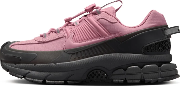 Nike Women's Zoom Vomero Roam Winterized Shoes in Grey | HQ2181-003