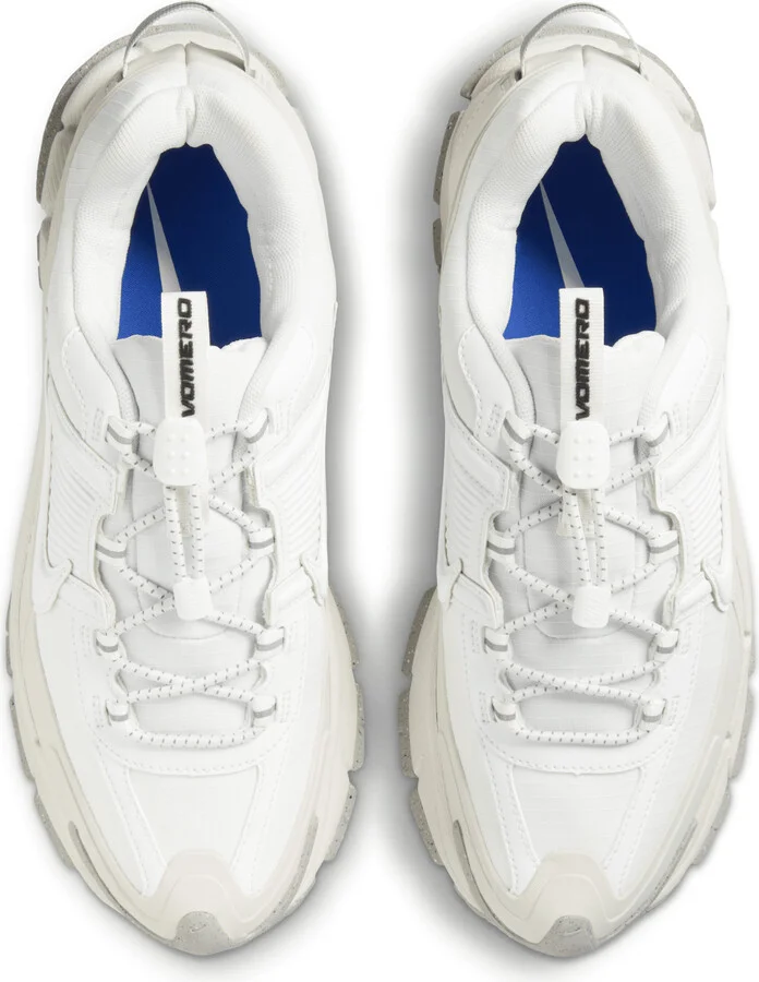 Nike Women's Zoom Vomero Roam Winterized Shoes in White | HV6410-100 - Image 4