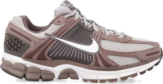 Nike Zoom Vomero 5 Lace-Up Sneakers