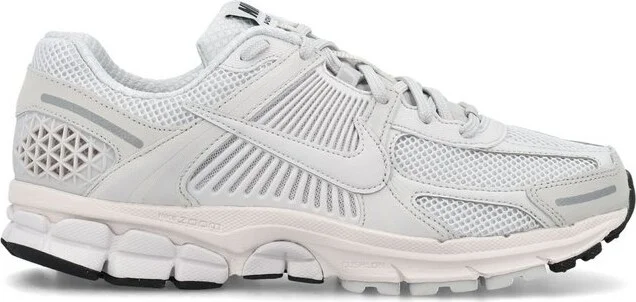 Nike Zoom Vomero 5 Low-Top Sneakers