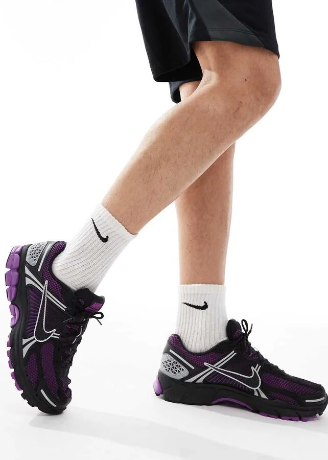 Nike Zoom Vomero 5 sneakers in black and purple
