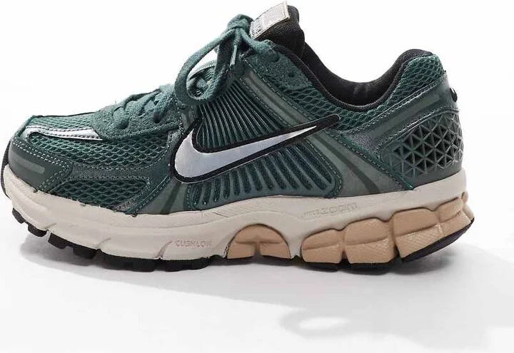 Nike Zoom Vomero 5 sneakers in dark green - Image 2