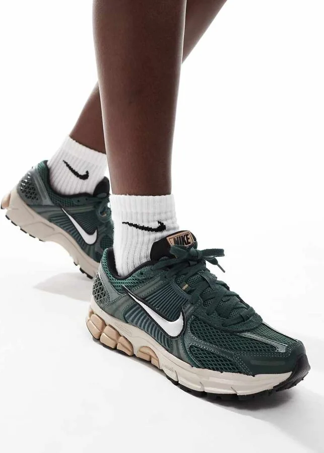 Nike Zoom Vomero 5 sneakers in dark green