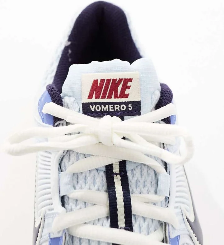 Nike Zoom Vomero 5 sneakers in light blue and purple - Image 2