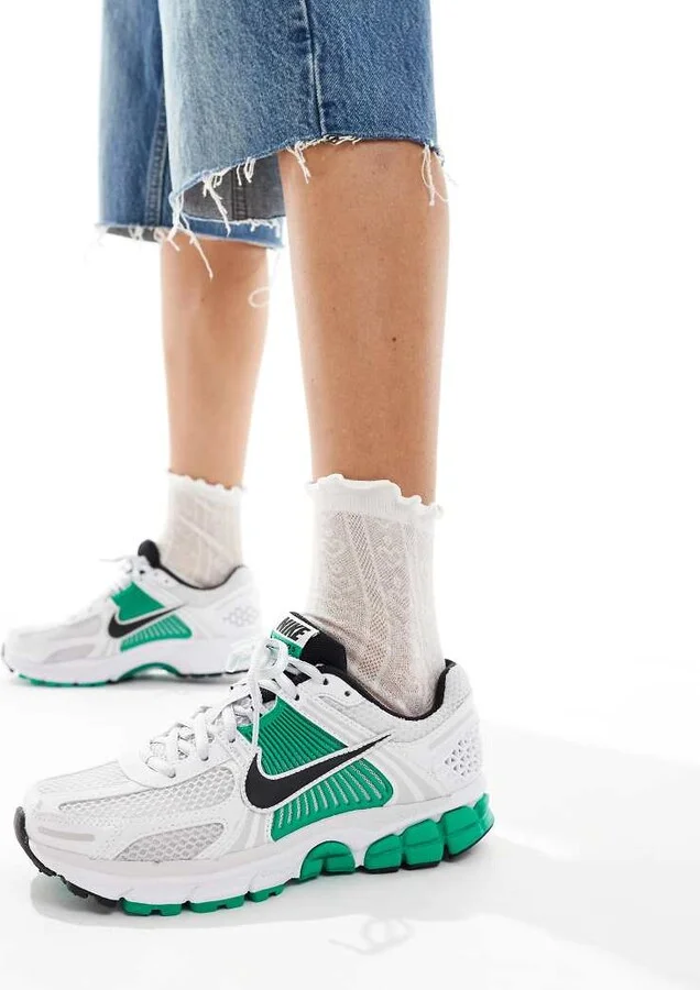 Nike Zoom Vomero 5 sneakers in white and green