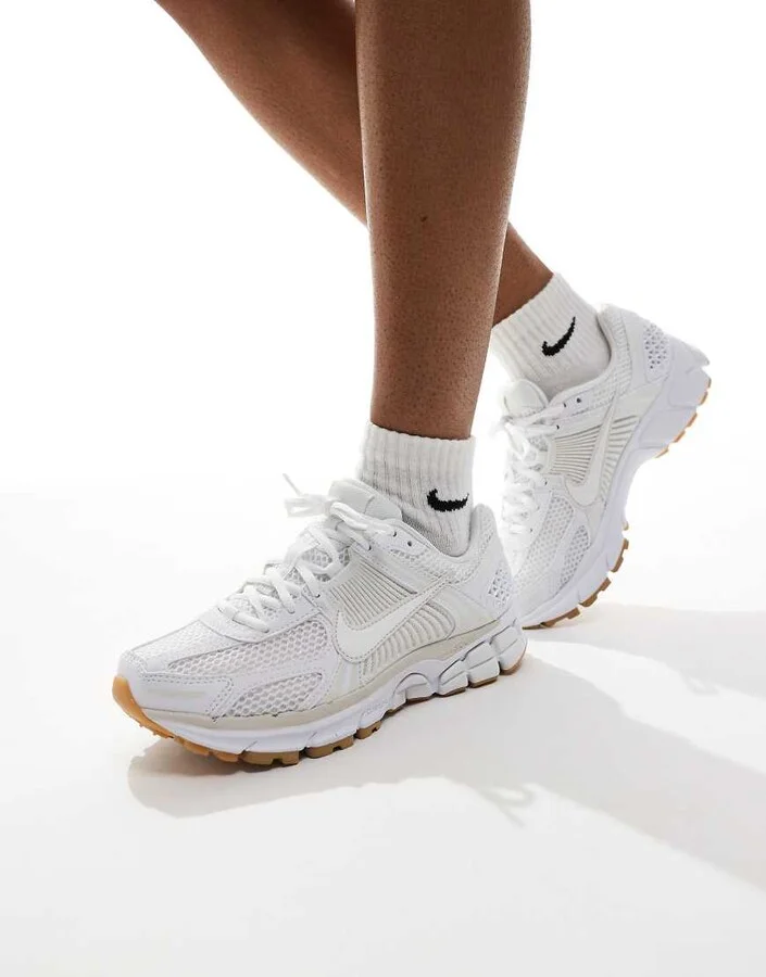 Nike Zoom Vomero 5 sneakers in white