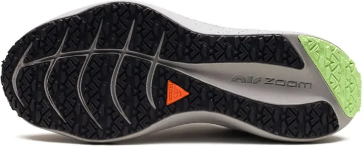 Nike Zoom Winflo 8 Shield sneakers - Image 4
