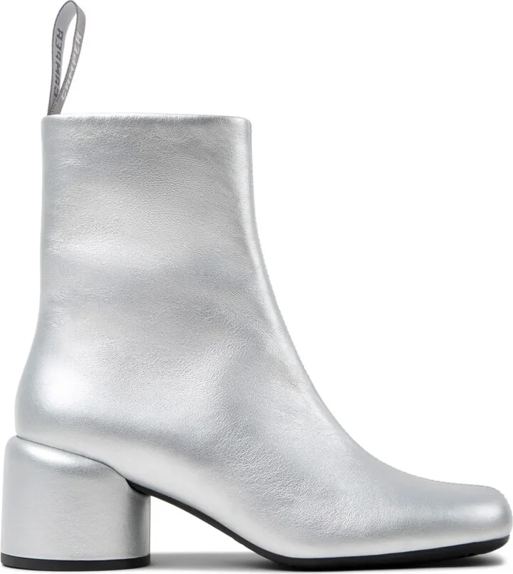 Niki ankle boots
