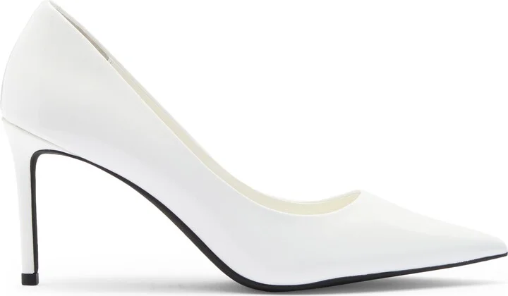 Nikia Pointed Toe Pump - Image 9
