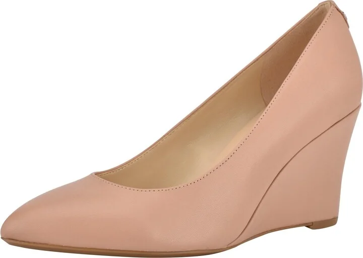 Nine West Women's Cal9X9 Wedge Pump