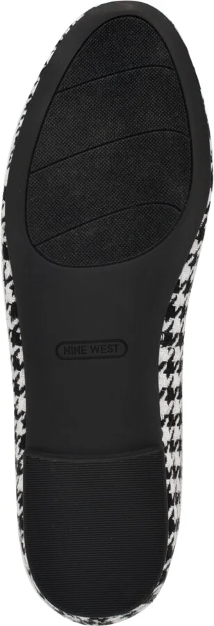 Nine West Women's Renold Slip-On Smoking Slipper - Black/White Houndstooth - Image 5