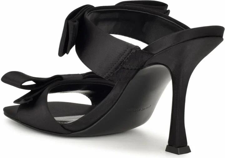 Black 001