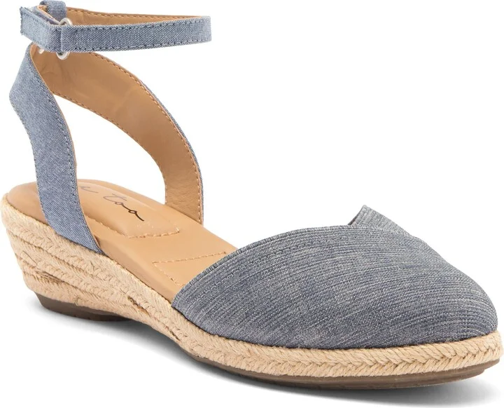 CHAMBRAY