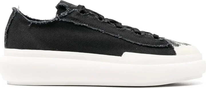 Nizza Low canvas sneakers