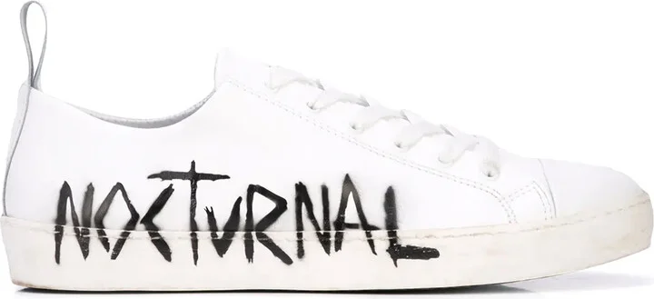 Nocturnal low-top sneakers