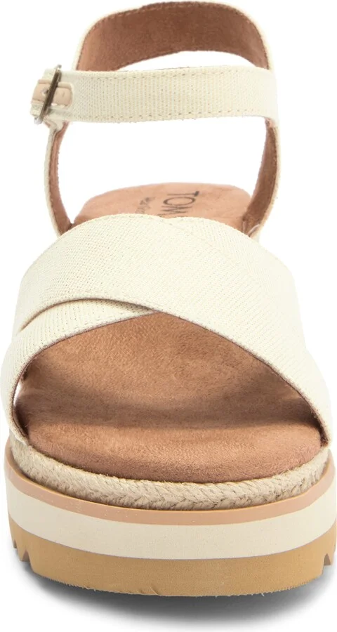 Noelan Platform Wedge Sandal - Image 9