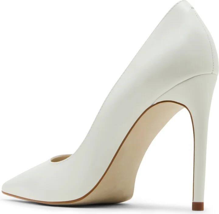 Noir Pointed Toe Pump - Image 9