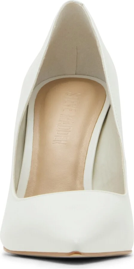 Noir Pointed Toe Pump - Image 11