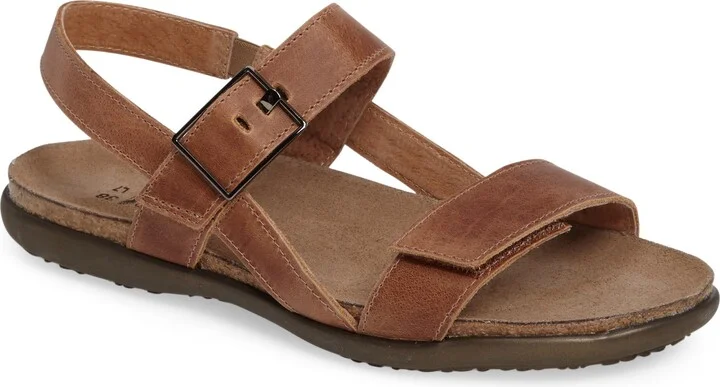 Norah Sandal