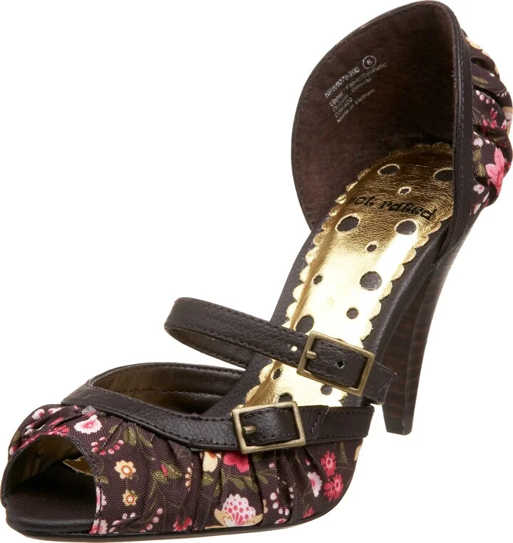 Not Rated Women's Good Karma Pump