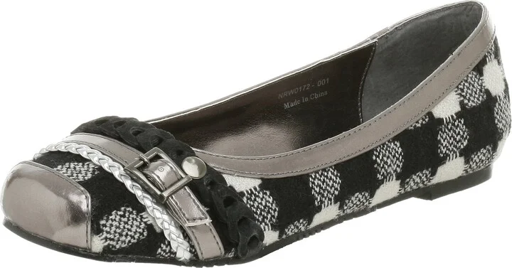 Not Rated Women's Triple Play Flat