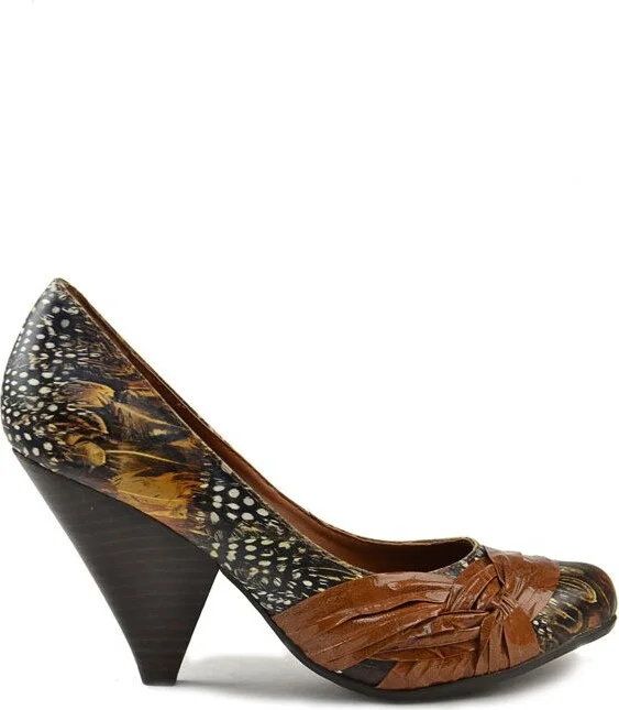 Not Rated Women's Twisted Minds Pump