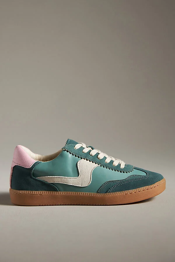 Notice Sneakers