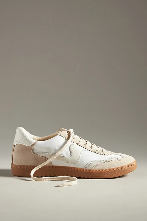 Notice Sneakers