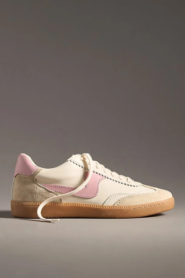 Notice Sneakers