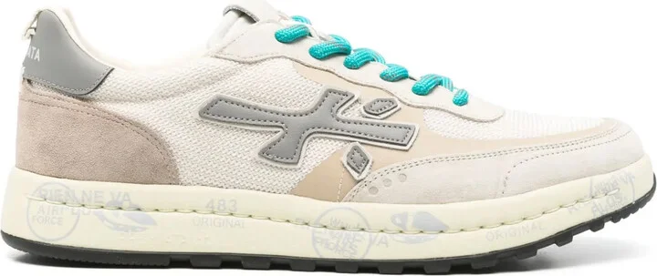 Nous sneakers