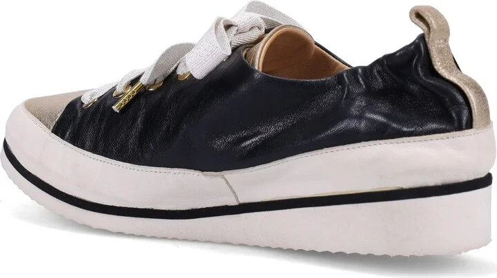 Nova Sneaker - Image 2