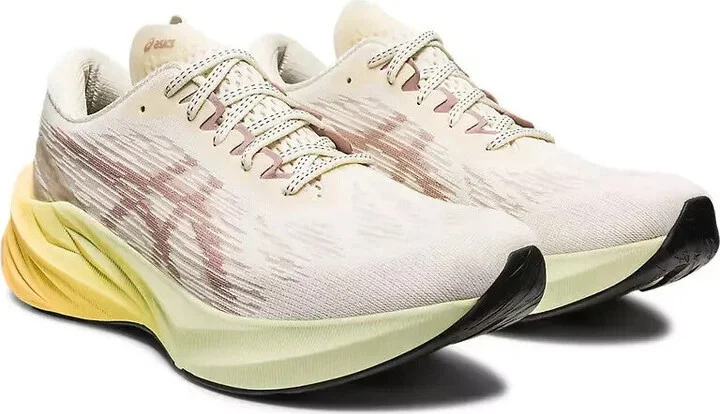 Novablast 3 1011B458.101 Sneaker Mens 15 Cream Fawn Running Shoes EEE4398