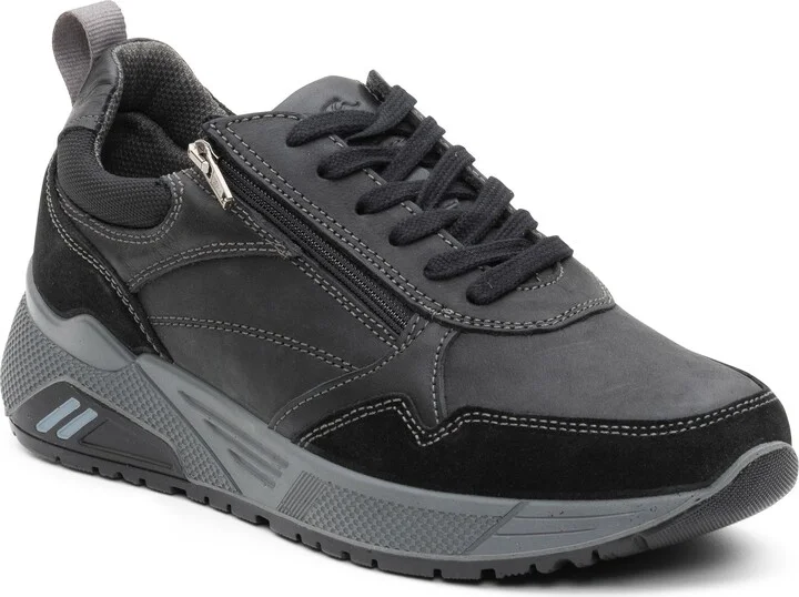Novato Sneaker