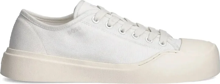 Novaya Tenn sneakers