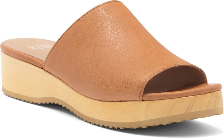 Novel Platform Slide Sandal