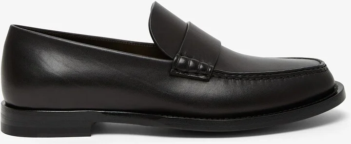 Novus black leather moccasin
