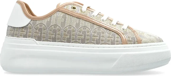 Nuage sneakers