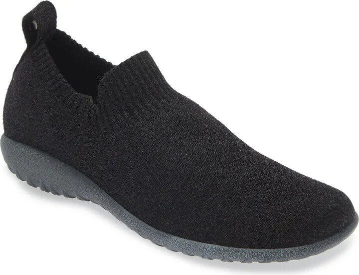 Nuku Slip-On Sneaker